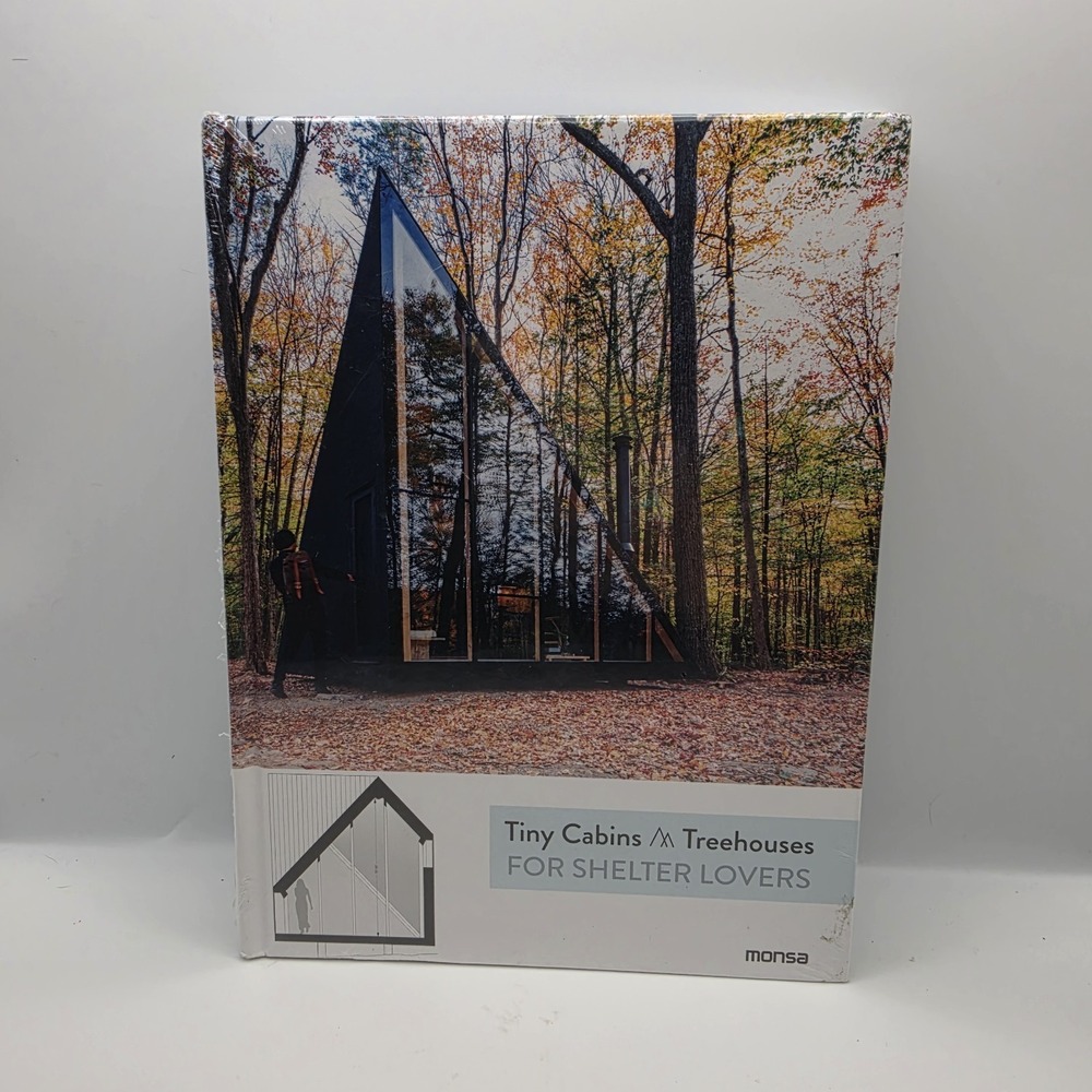 Tiny Cabins & Treehouses for Shelter Lovers Minguet, Anna 9788416500949 Sealed